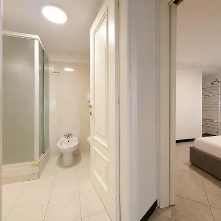 Sea View, 2 Bedrooms, Wifi Genoa