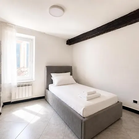 Sea View, 2 Bedrooms, Wifi Apartment