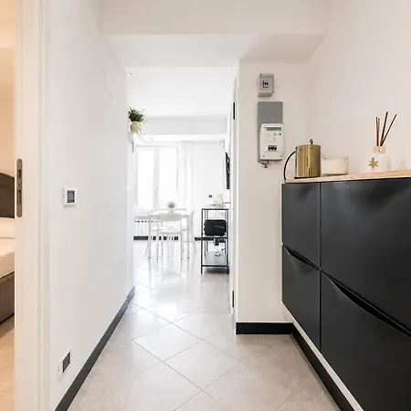 Sea View, 2 Bedrooms, Wifi * Genoa