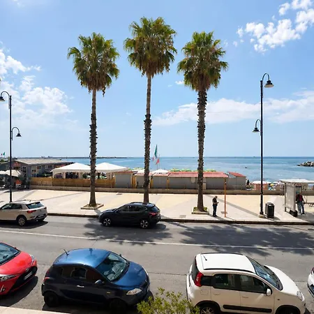 Sea View, 2 Bedrooms, Wifi